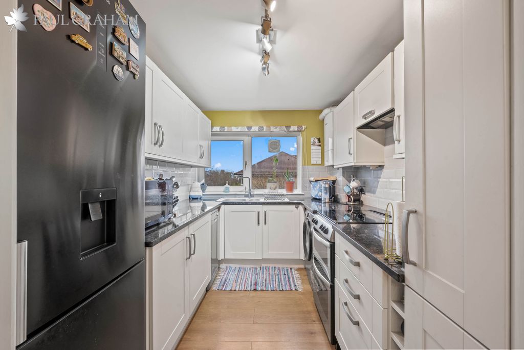 Property photo 3 of 13 Dsc03652