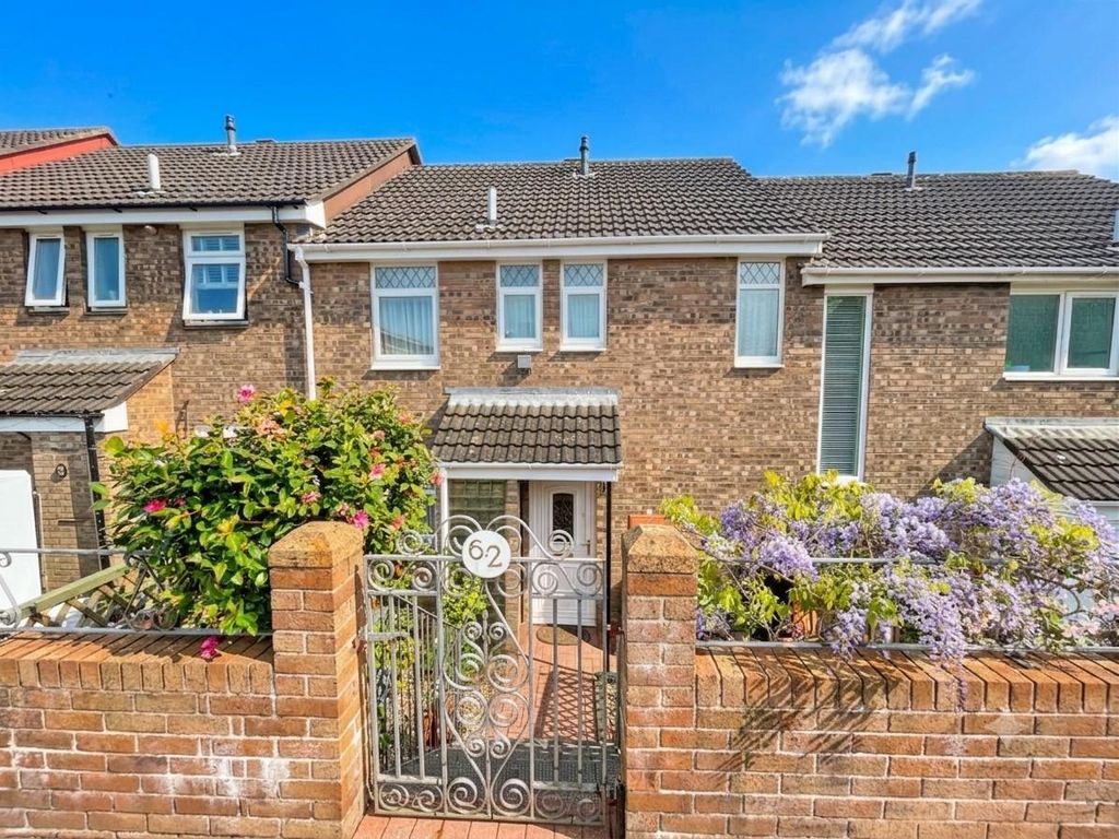 Property photo 1 of 17 Hessary Drive 62 - New Front.Jpg