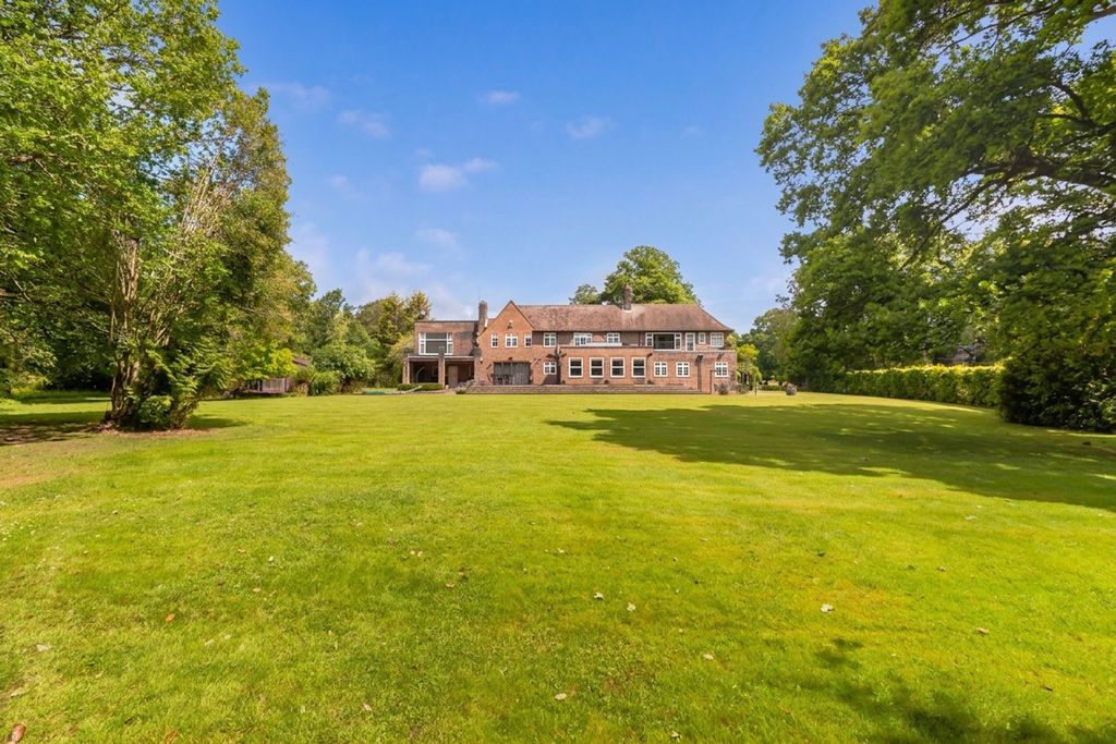 Property photo 1 of 60