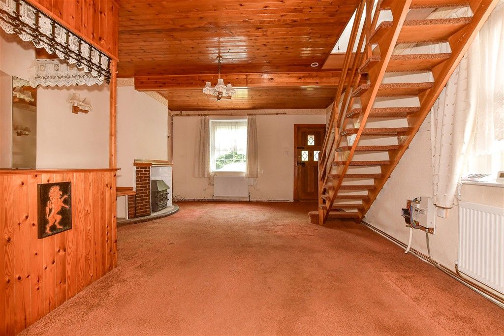 Property photo 3 of 12 Lounge/Diner