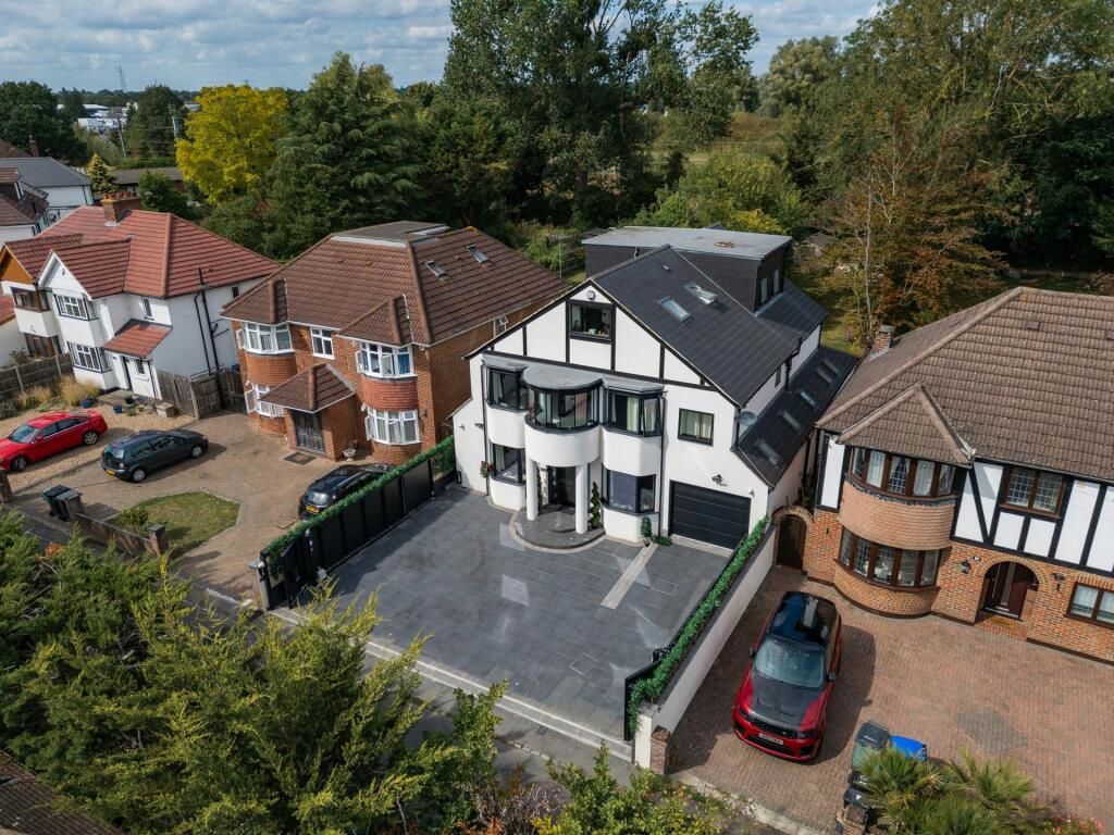 Property photo 1 of 21