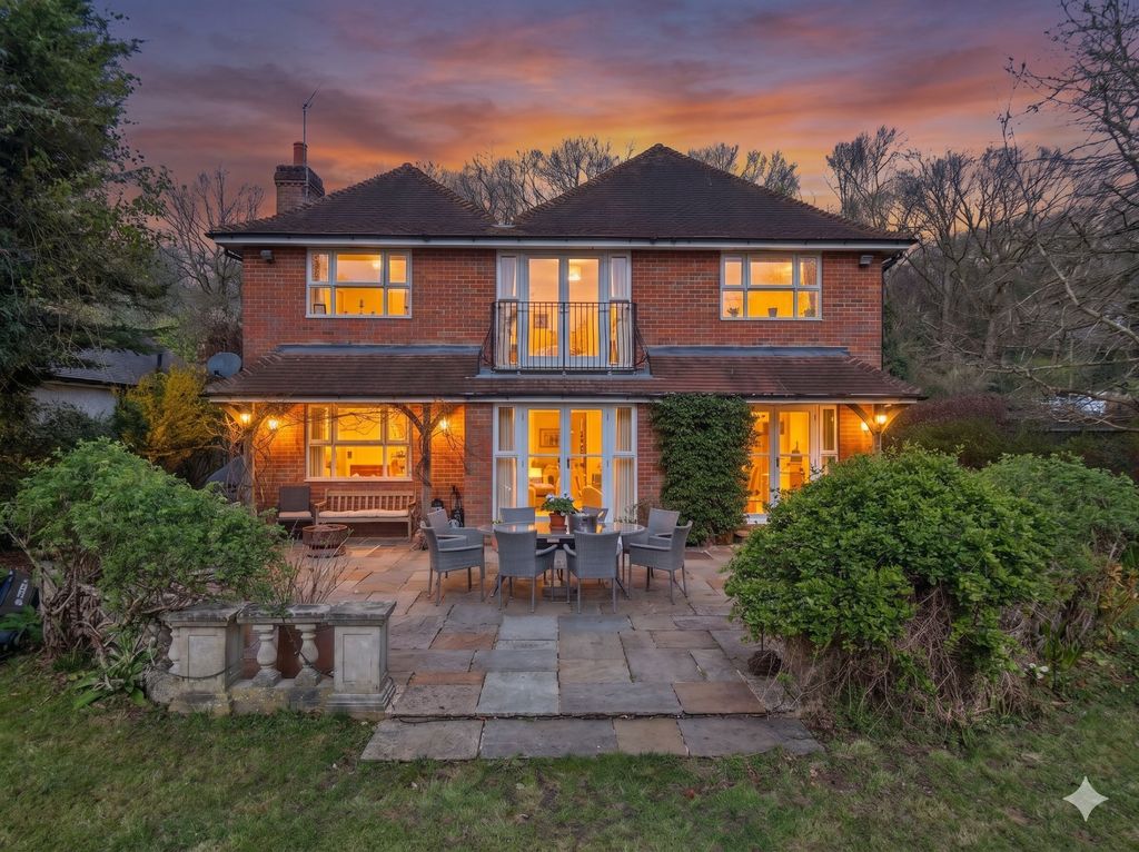 Property photo 1 of 30