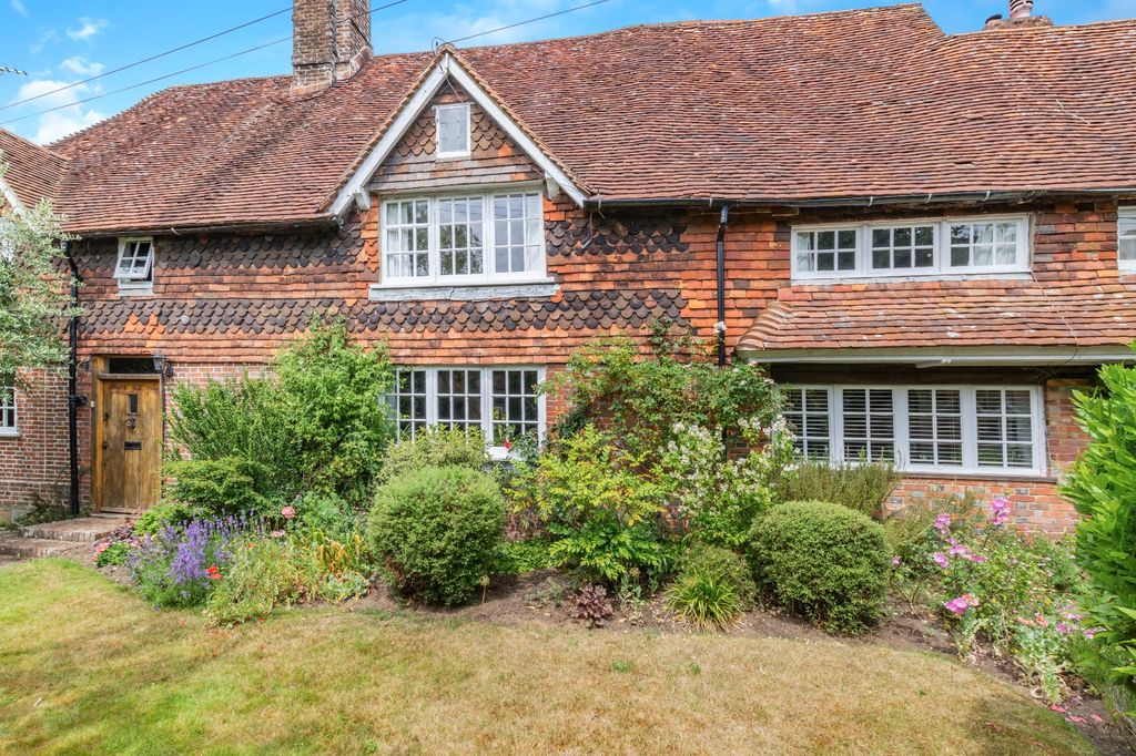 Property photo 1 of 19 2 Yew Tree