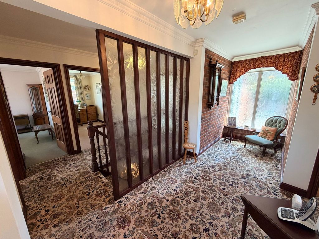 Property photo 2 of 53