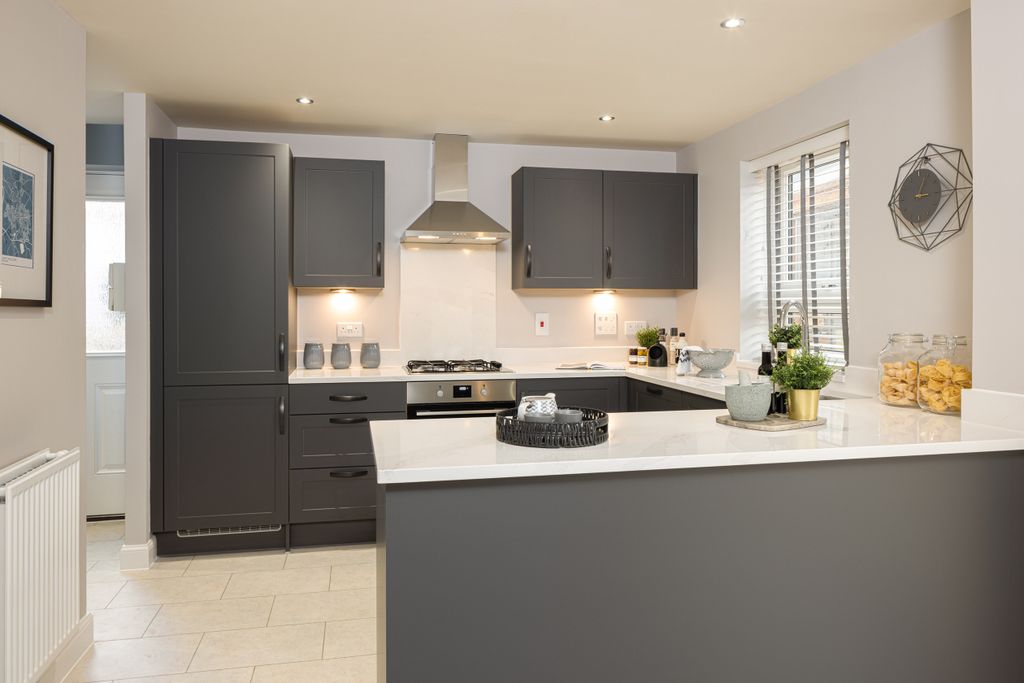 Property photo 2 of 10 Bh Clipstone Park Radleigh