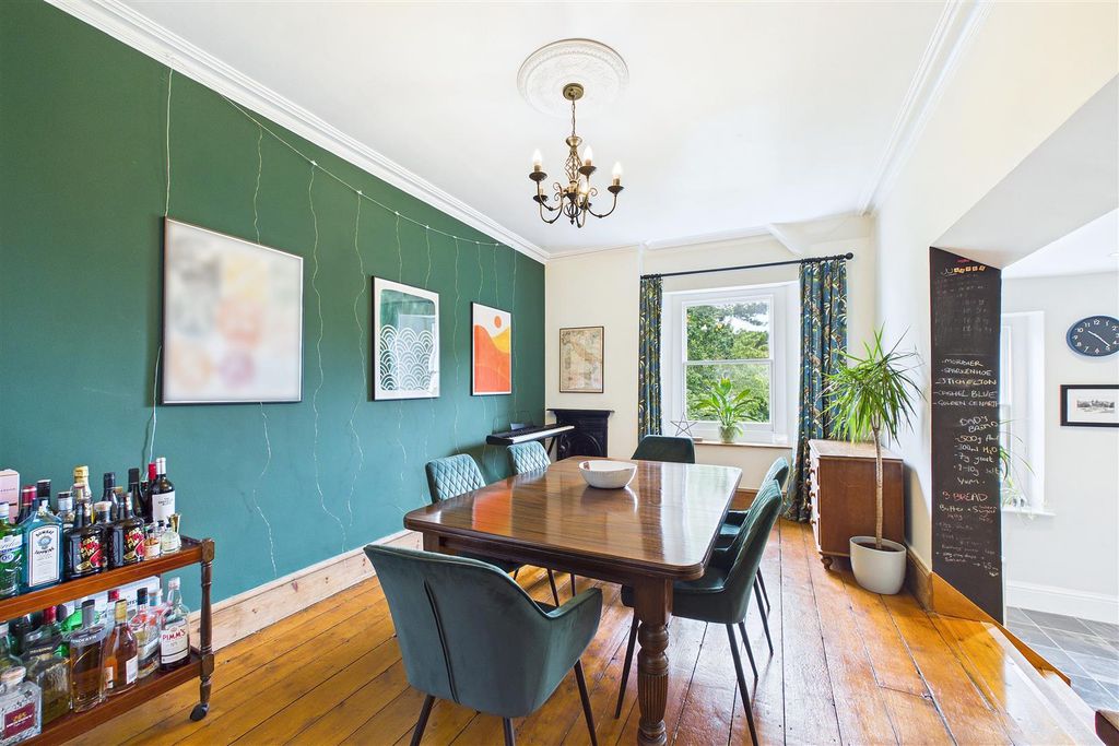 Additional image 11 of 3 bed flat for saleGardens Road, Clevedon BS21