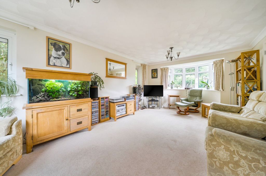 Property photo 3 of 25