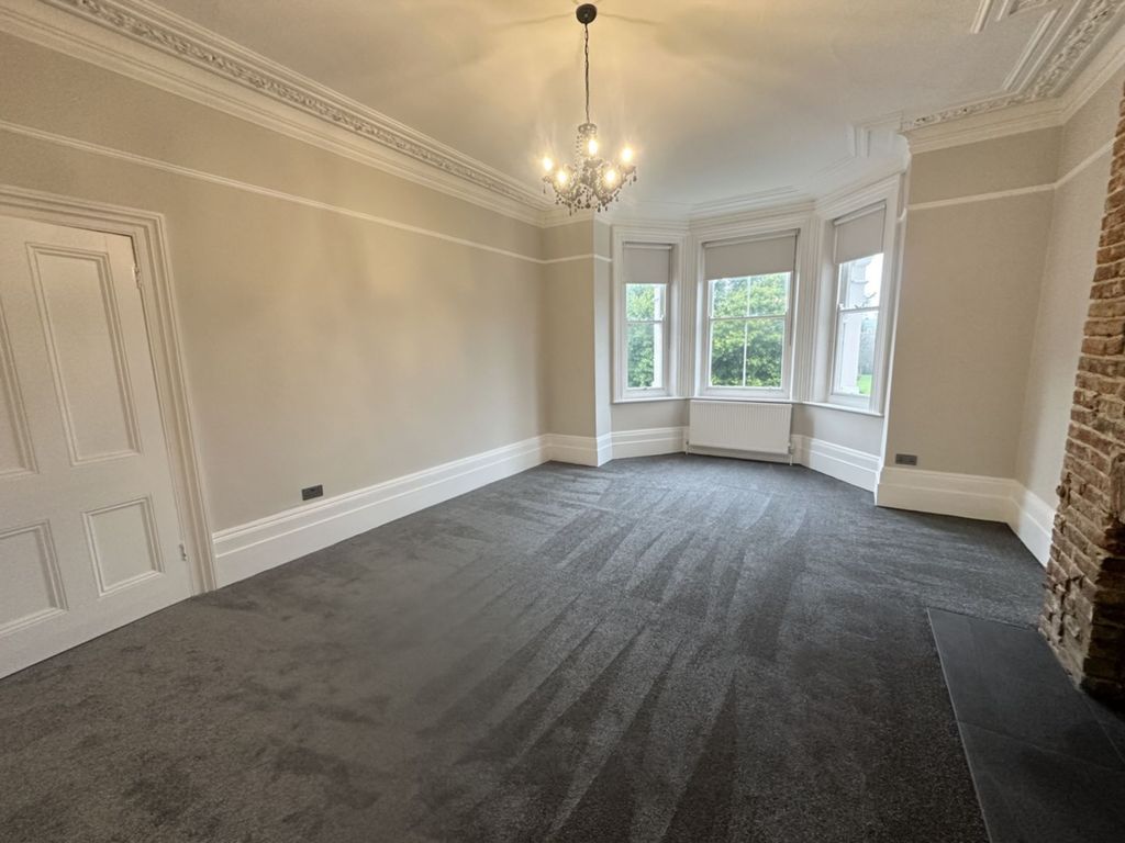 Property photo 2 of 16 Photo 9