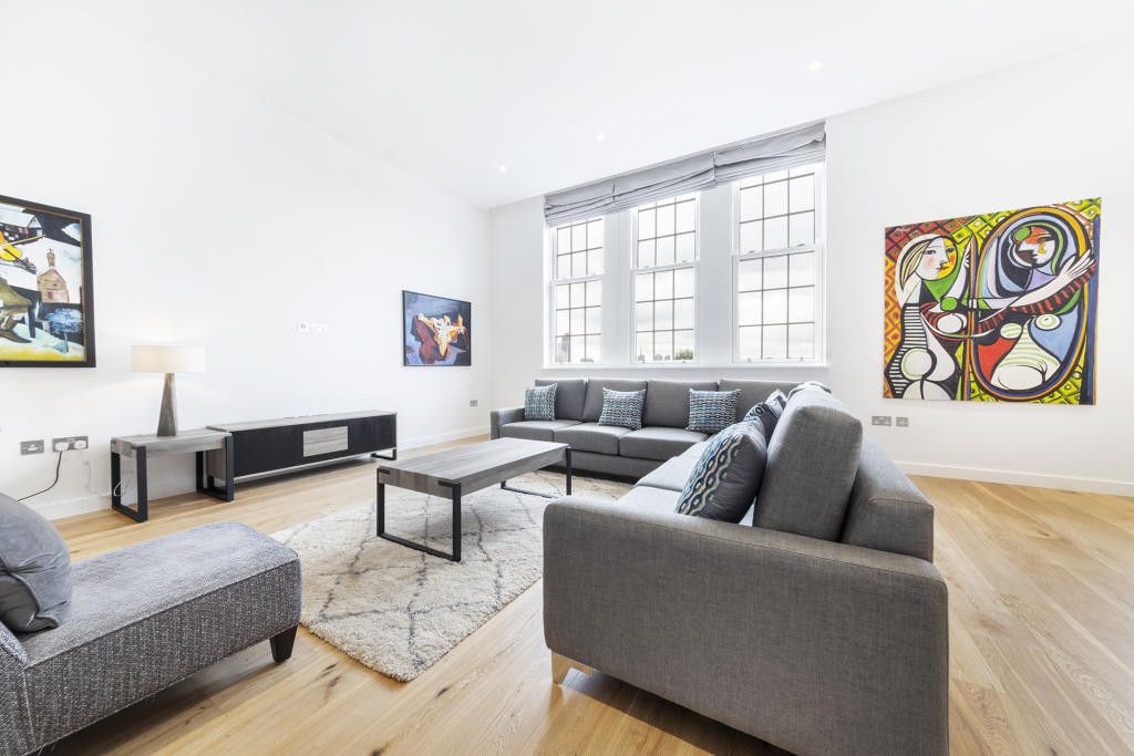 Property photo 2 of 19