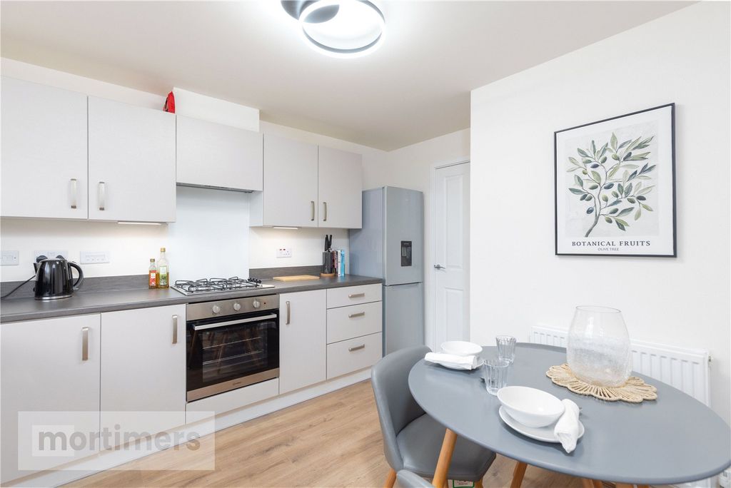 Property photo 2 of 25 Kitchen Dining Room