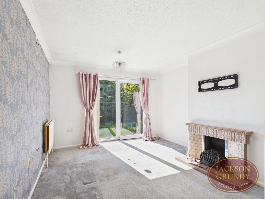 Property photo 2 of 14 Pheasant Way