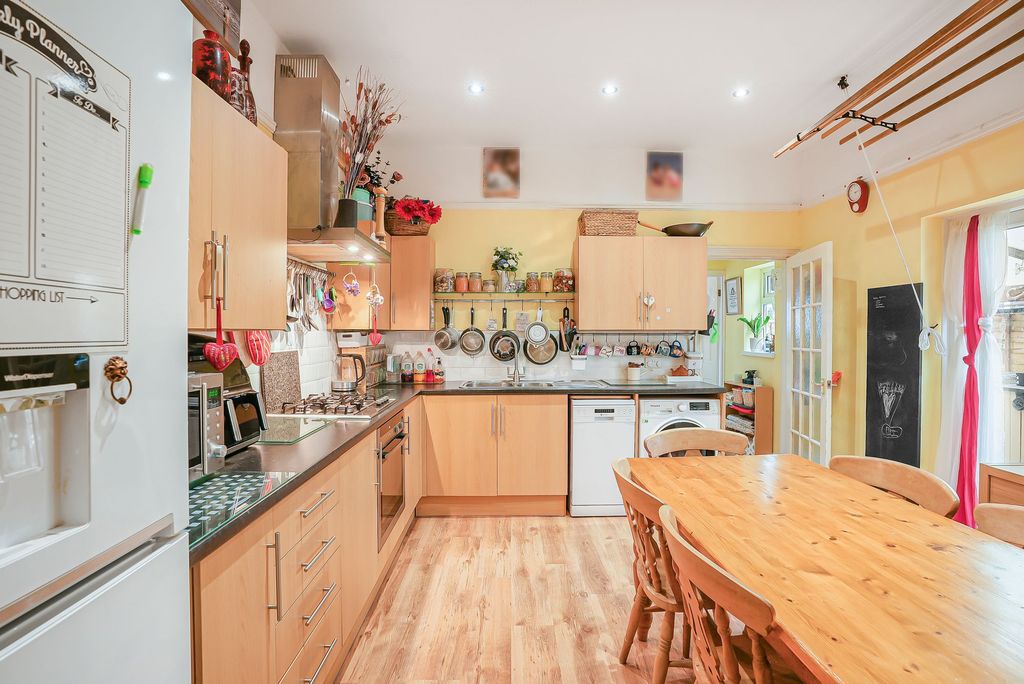 Property photo 2 of 15
