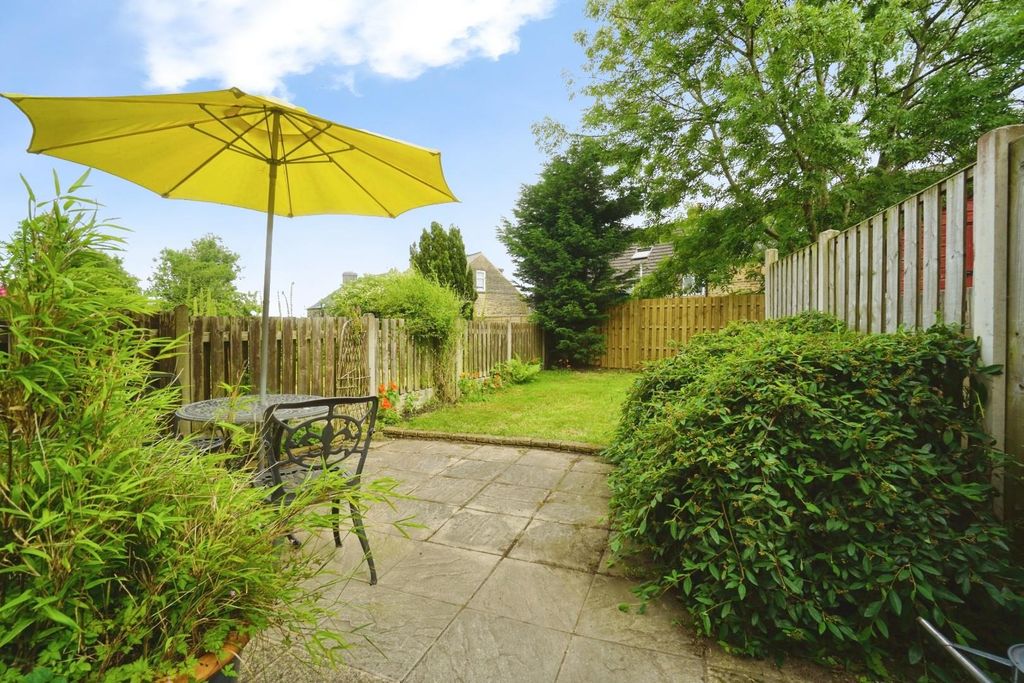 Property photo 2 of 28 Garden
