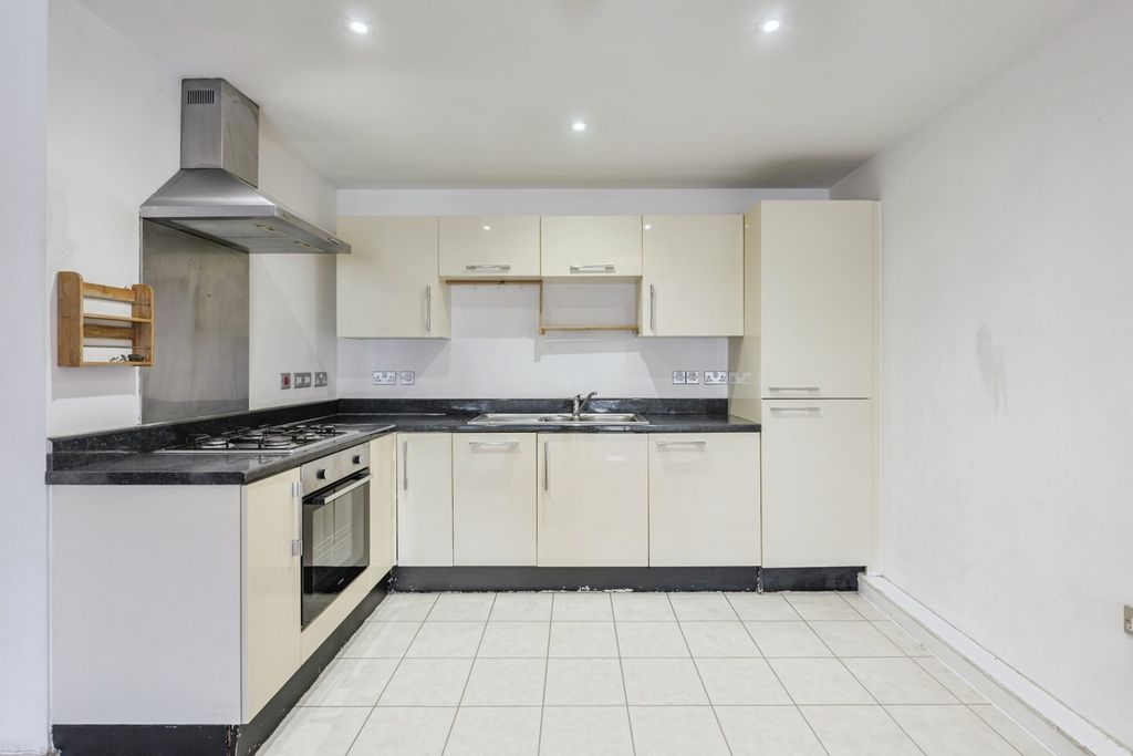 Property photo 2 of 11 Pbox-Img.Jpg