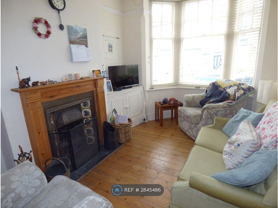 Property photo 3 of 12 Living Room