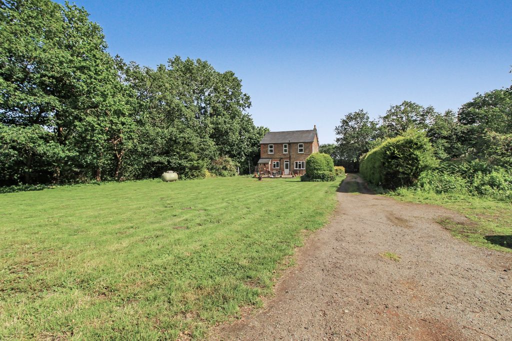 Property photo 2 of 3