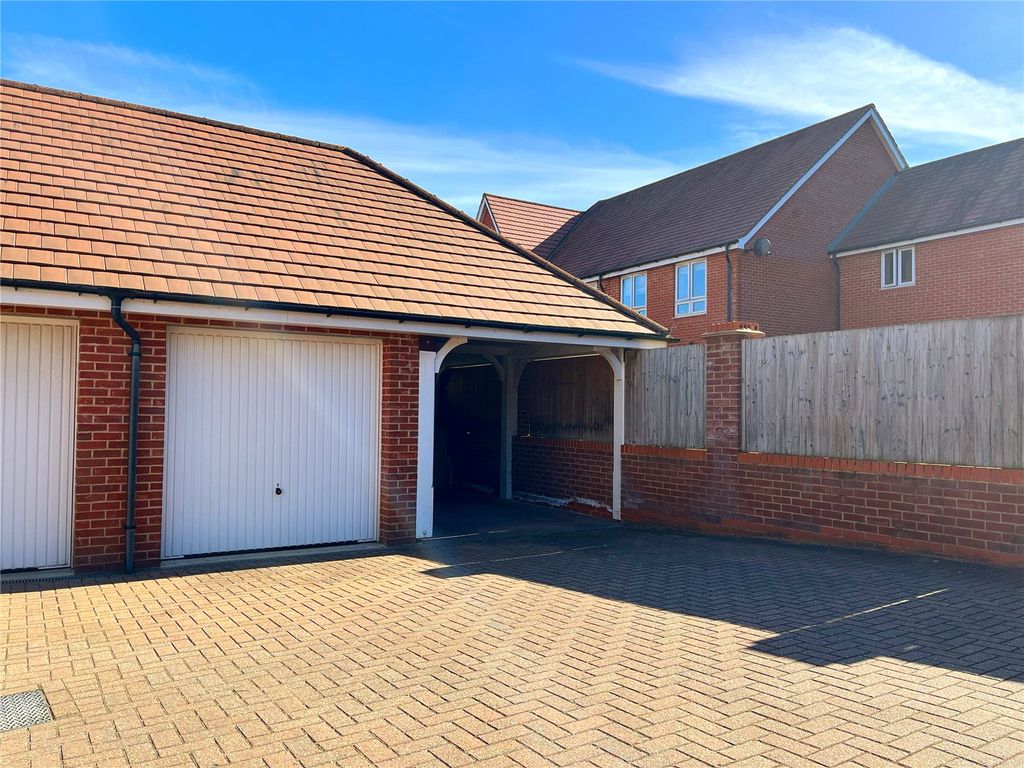 Property photo 2 of 42 Picture No. 01