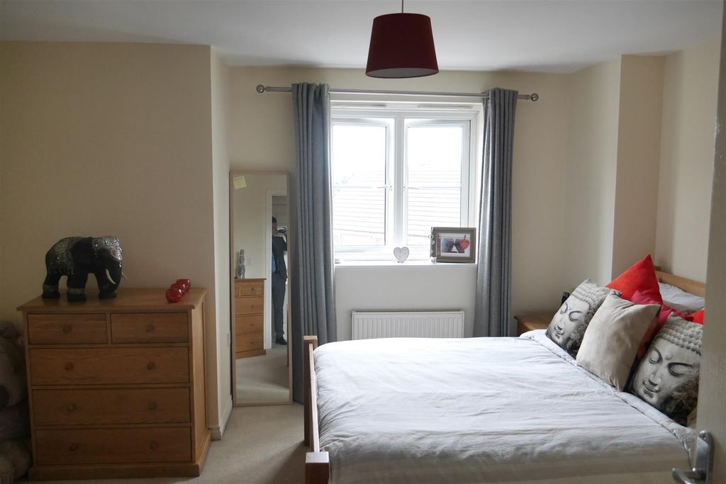 Property photo 3 of 4