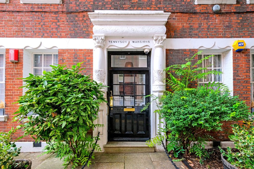 Property photo 3 of 18 3412144