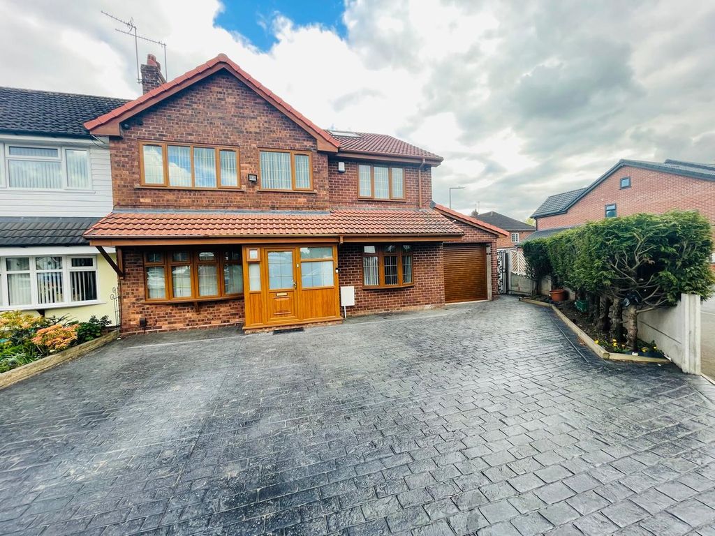 Property photo 1 of 28