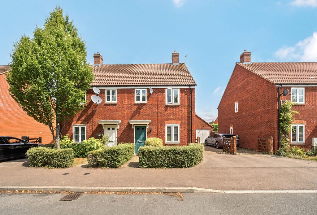 Property photo 1 of 16 1332179-1-688c9d4...