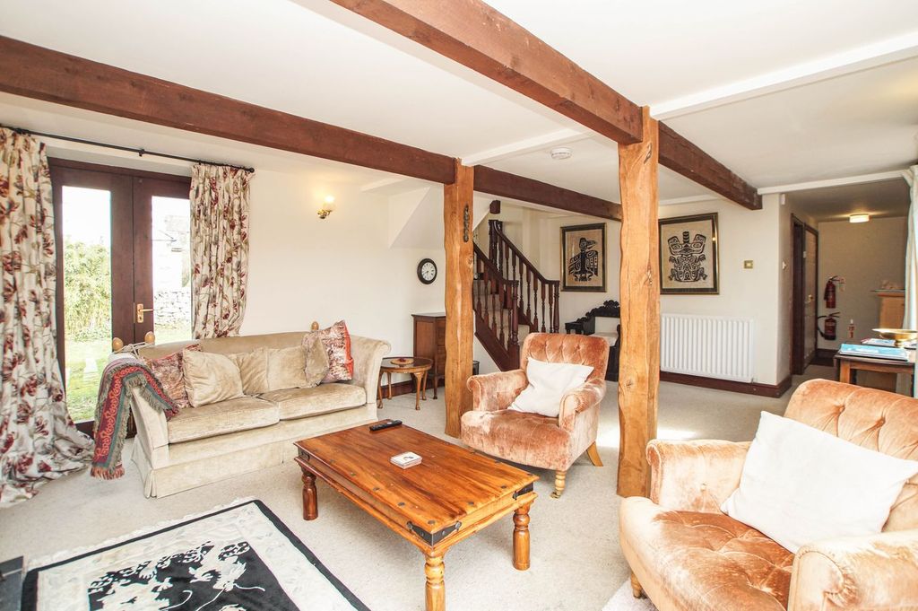 Property photo 3 of 16 Dining Lounge