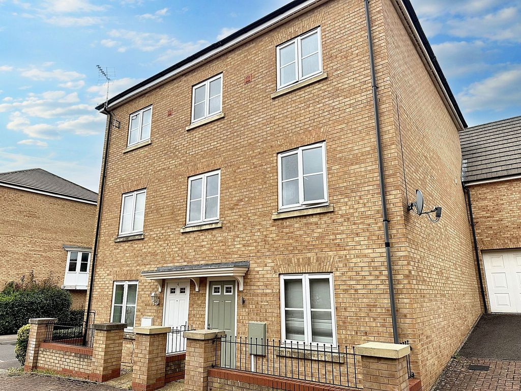 Property photo 1 of 10 Front Shott
