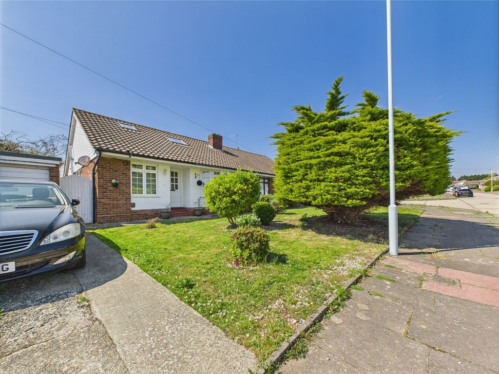 Property photo 3 of 8 Cam03519G0-Pr0264-Still010