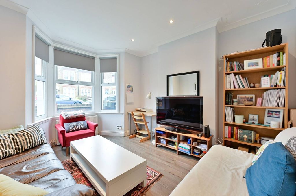 Property photo 1 of 11