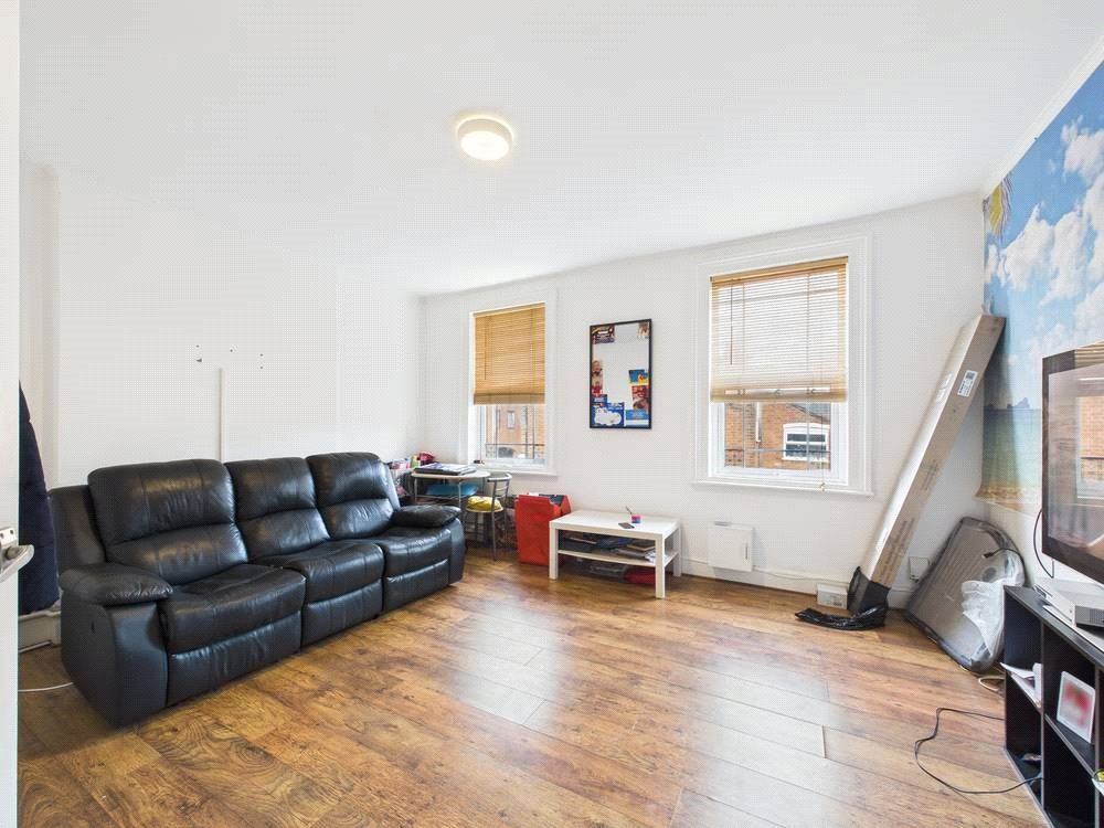 Property photo 2 of 7 Picture No. 13