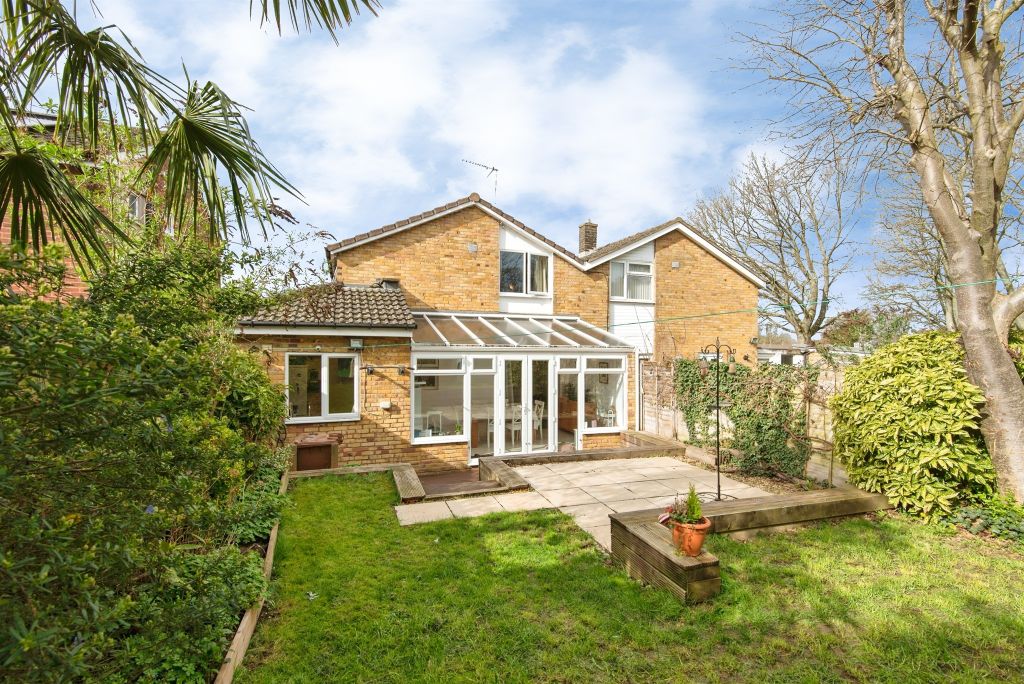 Property photo 2 of 18