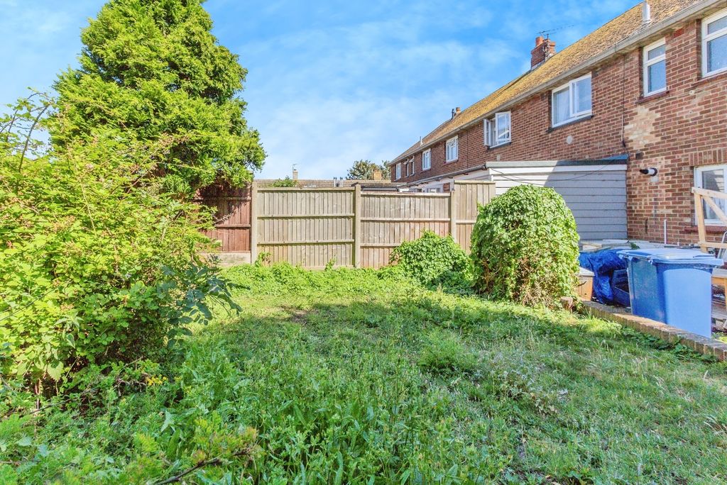 Property photo 3 of 17 Photo
