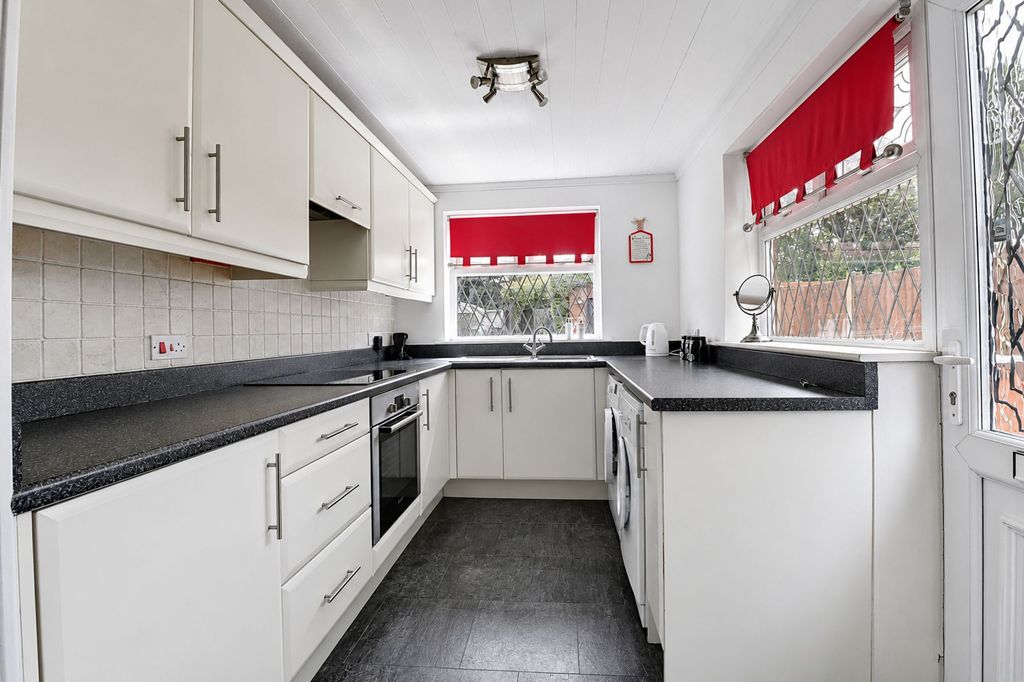 Property photo 2 of 16
