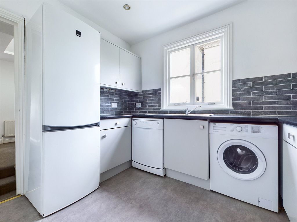 Property photo 2 of 17 Kitchen