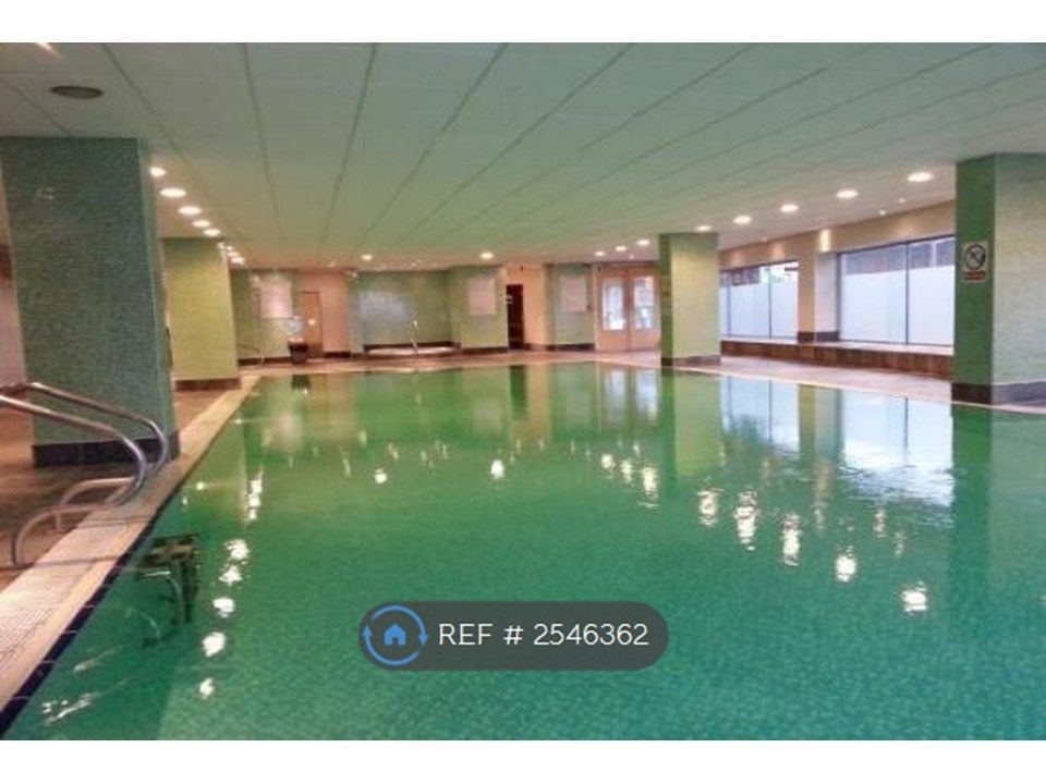 Property photo 1 of 10 Swimming Pool