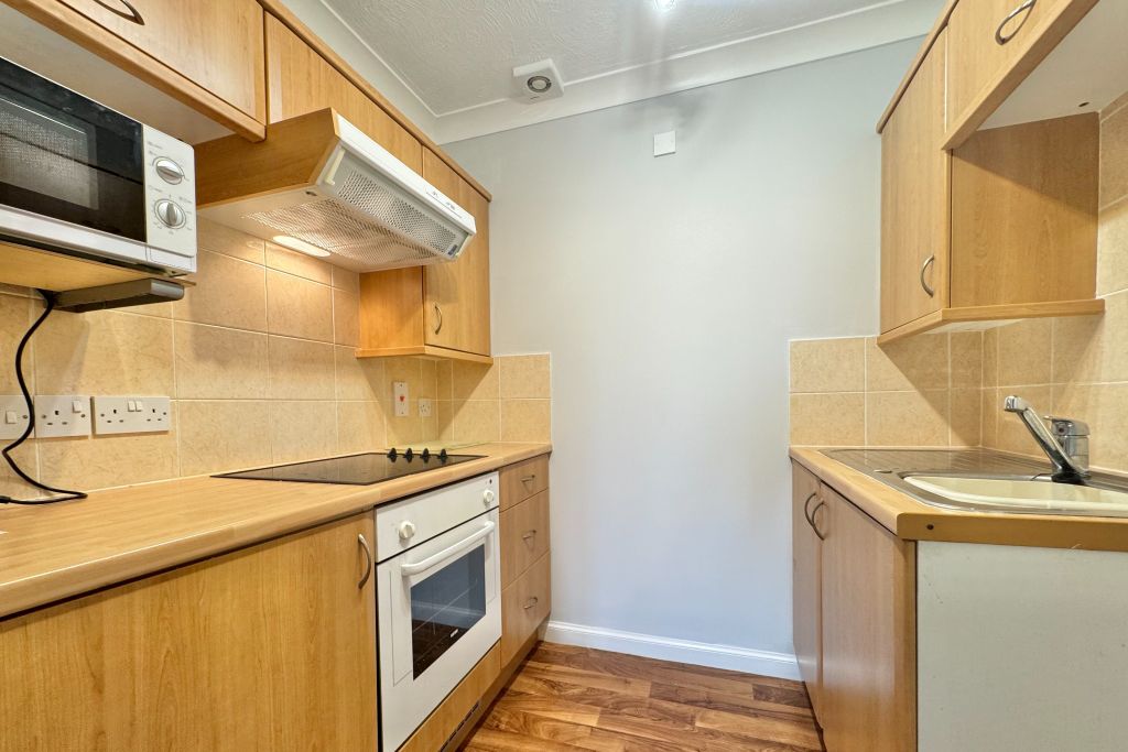 Property photo 2 of 13 Kitchen