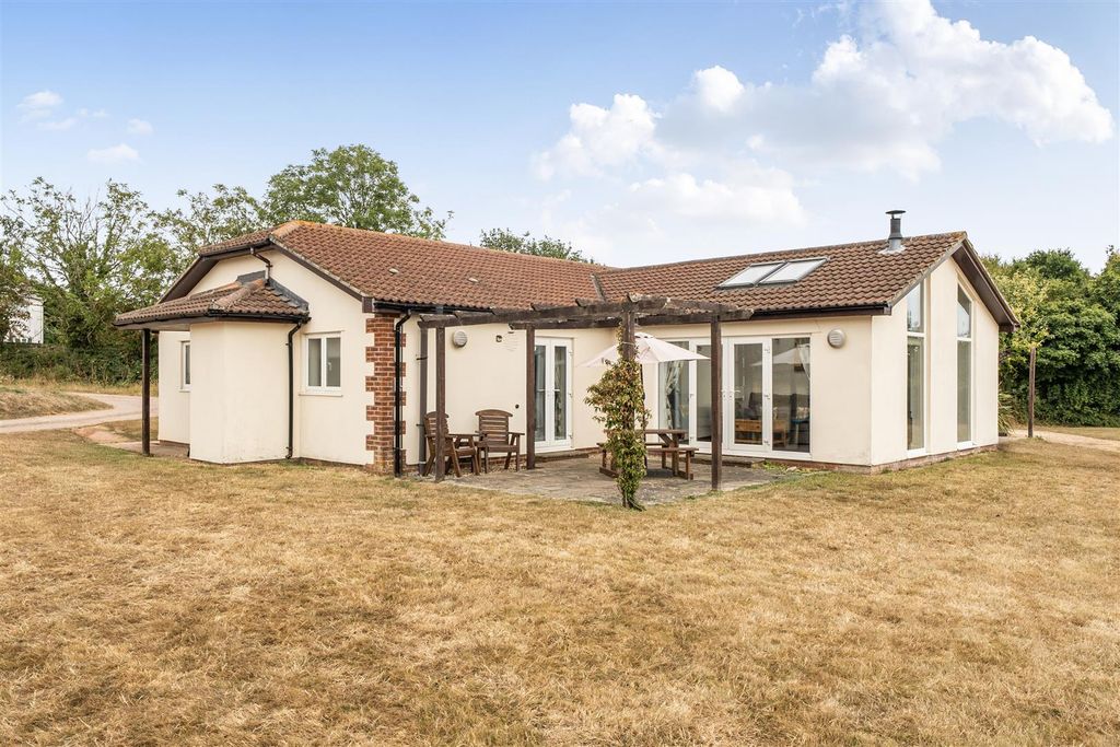 Property photo 2 of 32 Wonkey Donkey Cottage, 51 Stoneleigh Country Holid