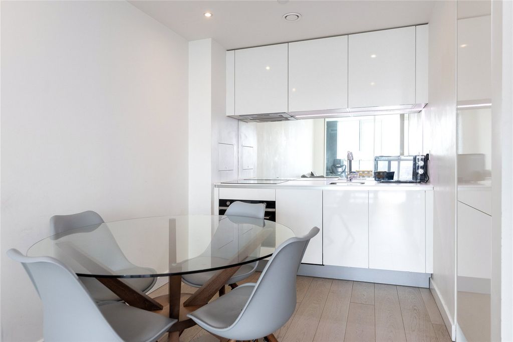 Property photo 2 of 10 Reception Room