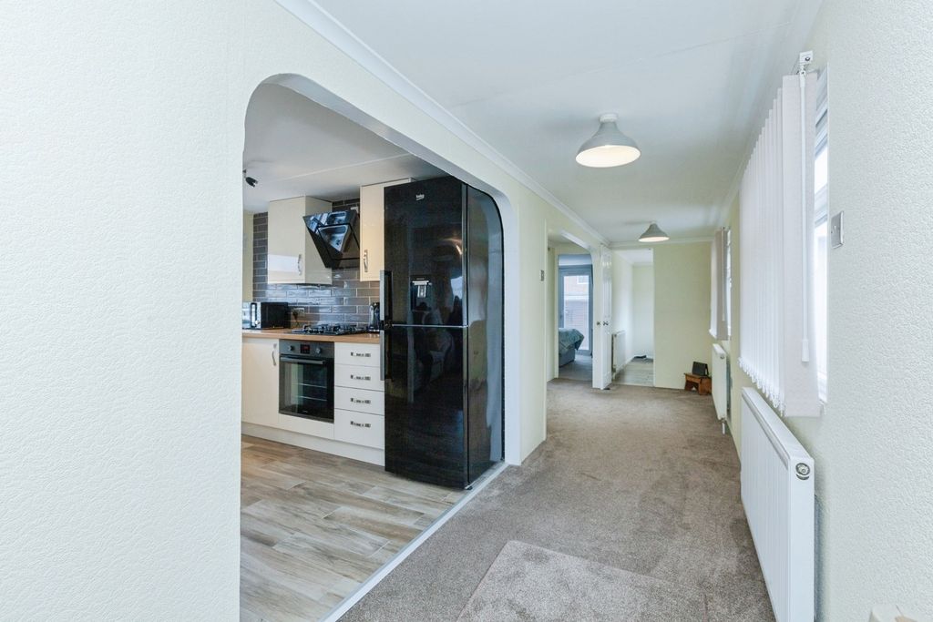 Property photo 3 of 17 Hallway