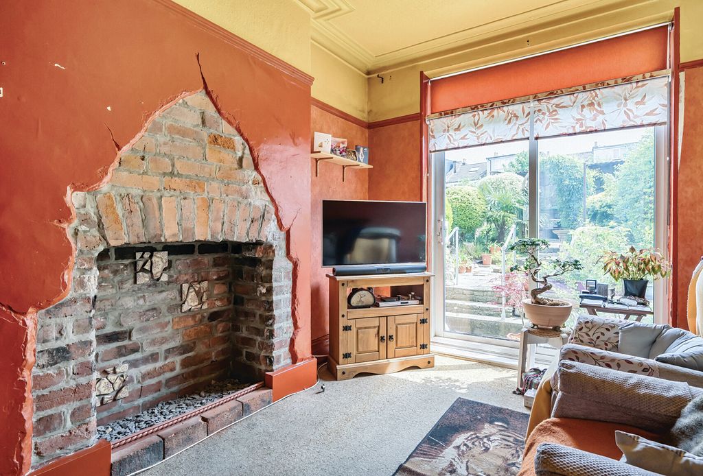 Property photo 3 of 21 3-6823435Ec8624-1...