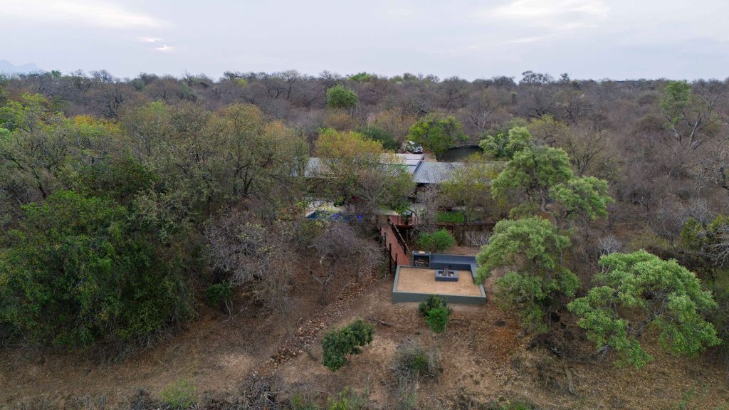 Property photo 2 of 42 1Hs1718295