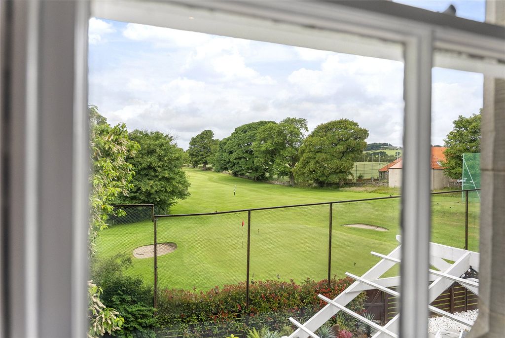 Property photo 3 of 40 13 Forkneuk Road 3