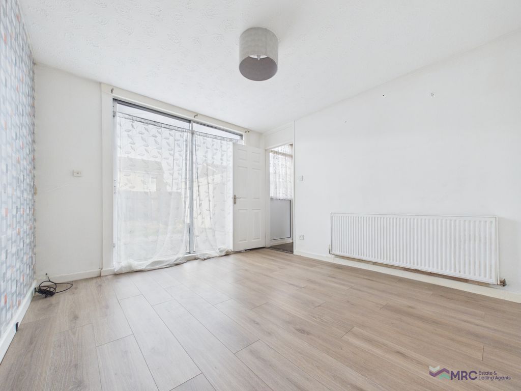 Property photo 3 of 12 Gallery