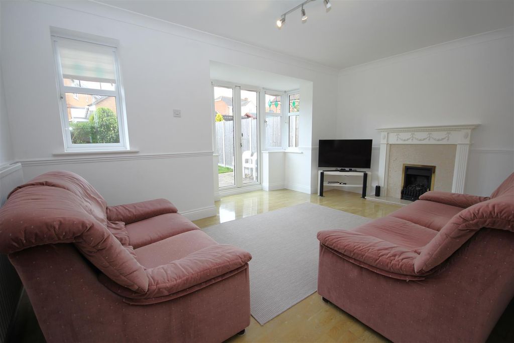 Property photo 3 of 13 Img_2393.Jpg