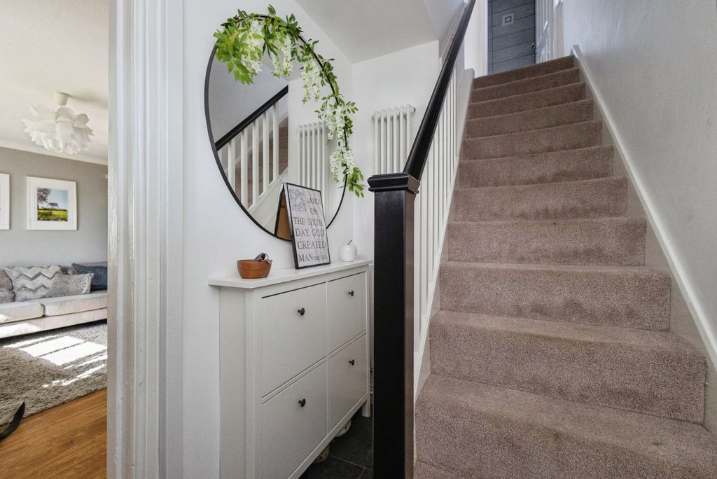 Property photo 2 of 21 Pbox-Img.Jpg