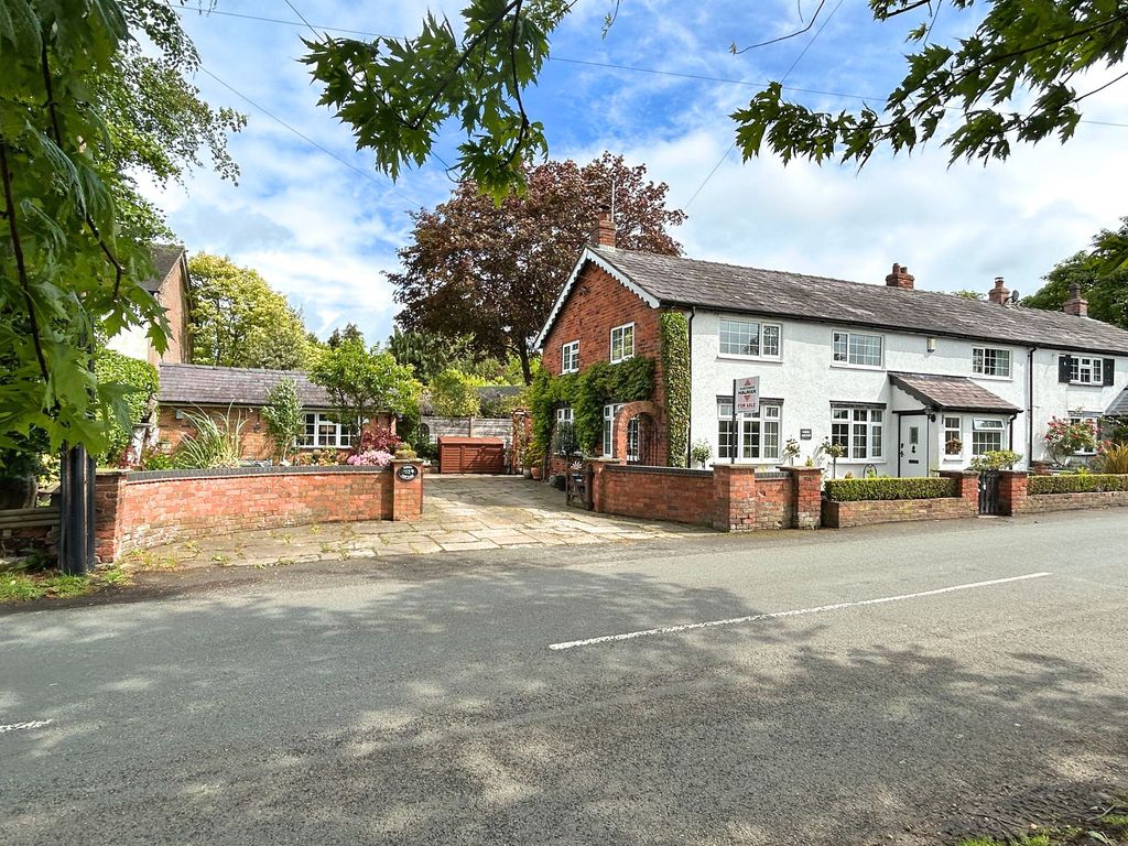 Property photo 1 of 42