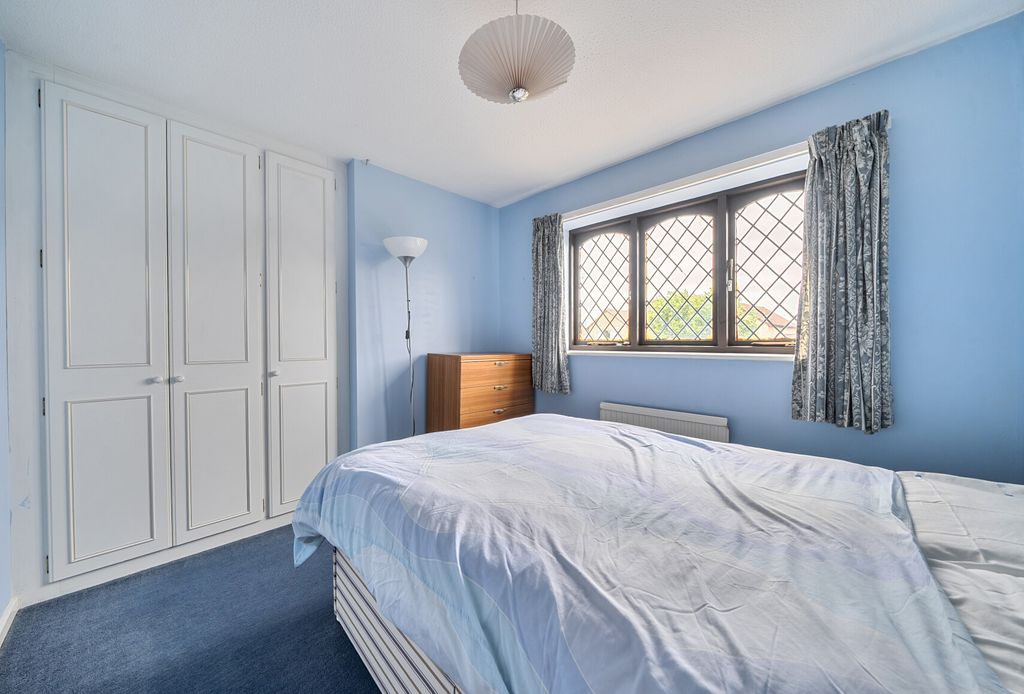 Property photo 2 of 17 1465589-5-6A1Db8A...