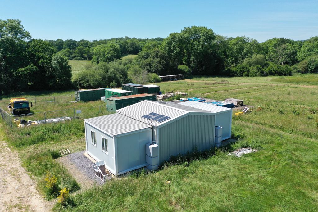 Property photo 2 of 10