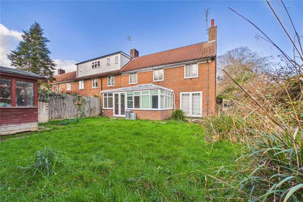 Property photo 2 of 20