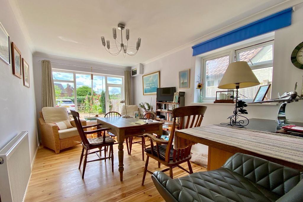 Property photo 3 of 30 Gallery